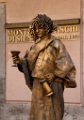 Mona